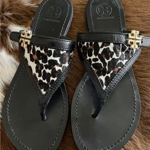 Tory Burch calf hair logo thong sandals 7.5